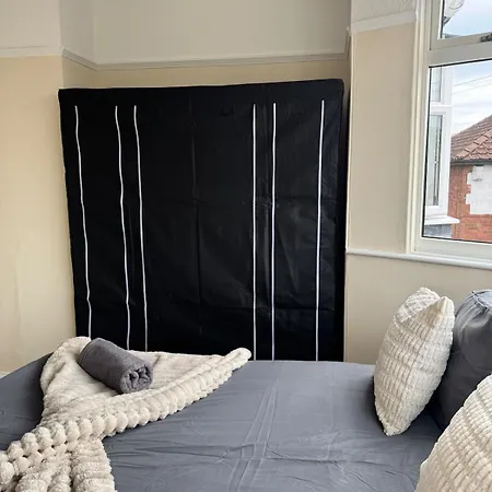 Holiday home 4br Spacious Home,
